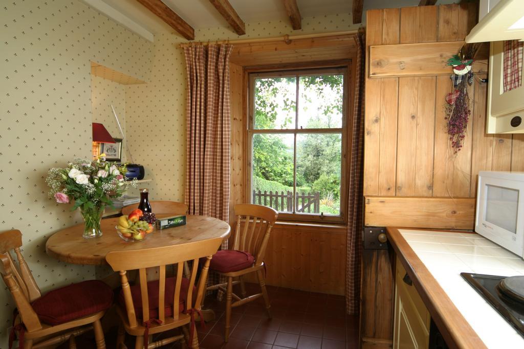 Springburn Cottage Strachur Екстер'єр фото